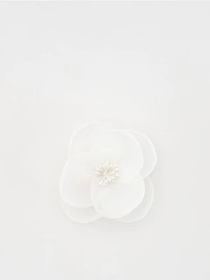 Zdjęcie produktu Reserved - Spinka do włosów z ozdobnym kwiatem - biały
