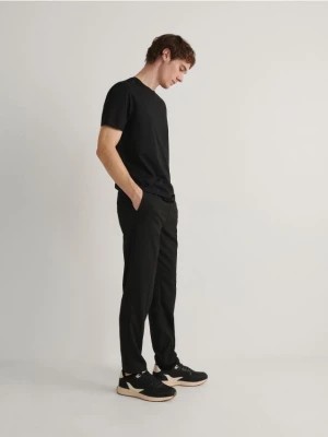Zdjęcie produktu Reserved - Spodnie jogger slim - czarny