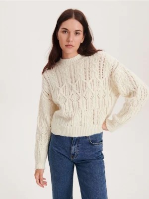 Zdjęcie produktu Reserved - Sweter z ozdobnym splotem - kremowy