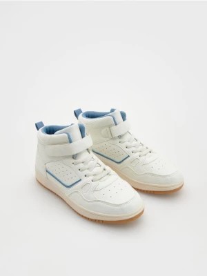 Zdjęcie produktu Reserved - Wysokie sneakersy na rzepy - biały