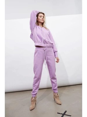Zdjęcie produktu Risk made in warsaw Spodnie w kolorze fioletowym rozmiar: XL
