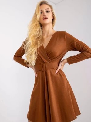Zdjęcie produktu Rozkloszowana sukienka damska z paskiem - jasny brąz Italy Moda