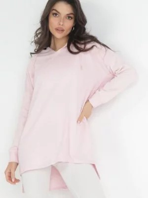 Zdjęcie produktu Różowa Bluza z Kapturem z Dłuższym Tyłem Odelline