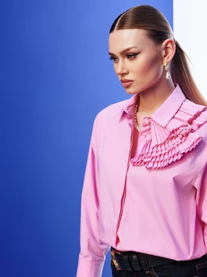 Zdjęcie produktu Różowa koszula z bawełny z ozdobnym plisowaniem TARANKO