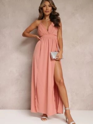 Zdjęcie produktu Różowa Rozkloszowana Sukienka Maxi na Ramiączkach z Trójkątnym Dekoltem Claudi