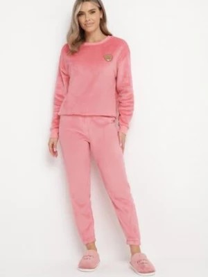 Zdjęcie produktu Różowy Dzianinowy Komplet Piżamowy z Bluzą i Spodniami Jogger Javva