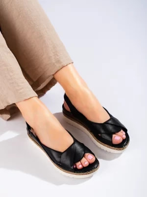 Zdjęcie produktu Skórzane damskie sandały na niskim koturnie Potocki czarne W. Potocki