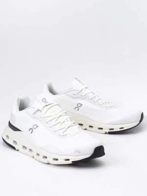 Zdjęcie produktu Sneakersy męskie białe ON RUNNING CLOUDNOVA FORM