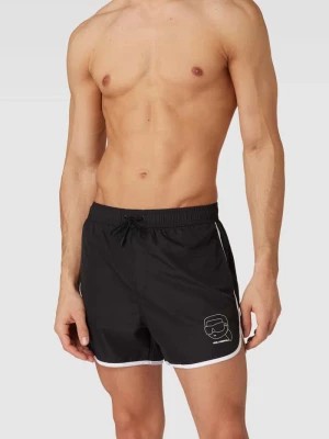 Zdjęcie produktu Spodenki kąpielowe z nadrukiem z logo model ‘IKONIK’ Karl Lagerfeld Beachwear