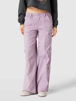 Zdjęcie produktu Spodnie cargo z wpuszczanymi kieszeniami po bokach model ‘Summer’ BDG Urban Outfitters