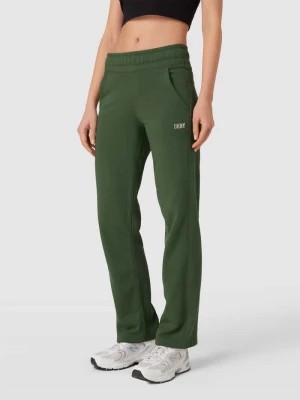 Zdjęcie produktu Spodnie dresowe o kroju regular fit z detalem z logo DKNY PERFORMANCE