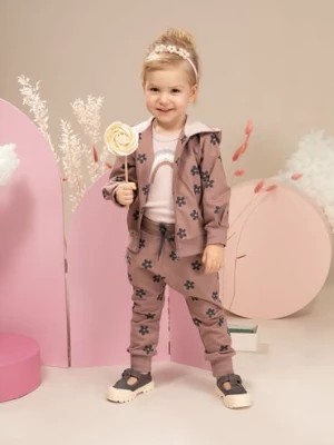 Zdjęcie produktu Spodnie dziewczęce dresowe pumpy różowe w kwiatki Pinokio