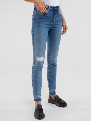 Zdjęcie produktu Spodnie jeans damskie z przetarciami Adela 483 BIG STAR