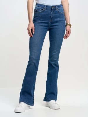 Zdjęcie produktu Spodnie jeans damskie z rozszerzaną nogawką niebieskie Clara Flare 372 BIG STAR