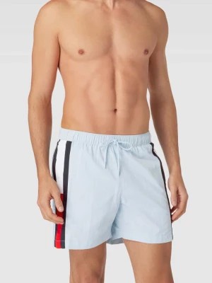 Zdjęcie produktu Spodnie kąpielowe z paskami w kontrastowym kolorze Tommy Hilfiger