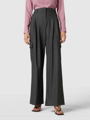 Zdjęcie produktu Spodnie materiałowe o kroju oversized z nakładanymi kieszeniami model ‘FRANKIE’ SEDUCTIVE