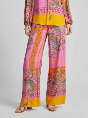 Zdjęcie produktu Spodnie materiałowe o kroju regular fit ze wzorem paisley Emily Van den Bergh