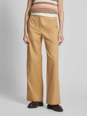 Zdjęcie produktu Spodnie materiałowe o rozkloszowanym kroju z ozdobnymi szwami model ‘Marlene’ LANIUS
