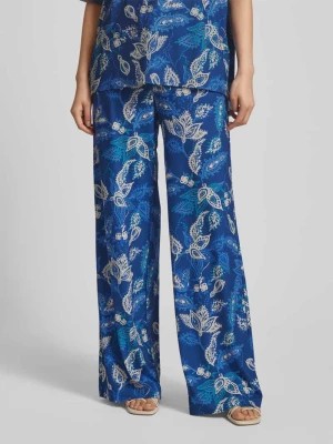 Zdjęcie produktu Spodnie materiałowe rozkloszowane ze wzorem paisley model ‘Style. Maine’ BRAX