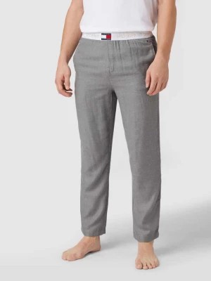 Zdjęcie produktu Spodnie materiałowe z paskiem z logo Tommy Hilfiger