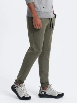 Zdjęcie produktu Spodnie męskie dresowe JOGERRY - oliwkowe V7 OM-PABS-0134
 -                                    XL