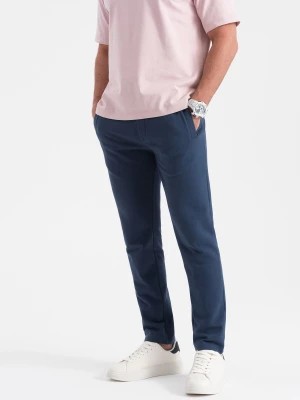 Zdjęcie produktu Spodnie męskie dresowe z nogawką bez ściągacza - ciemnoniebieskie V4 OM-PABS-0206
 -                                    L