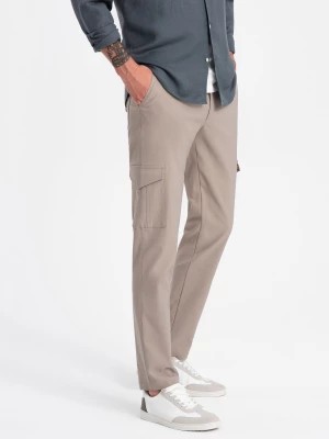 Zdjęcie produktu Spodnie męskie materiałowe REGULAR z kieszeniami cargo - beżowe V3 OM-PACG-0178
 -                                    XL