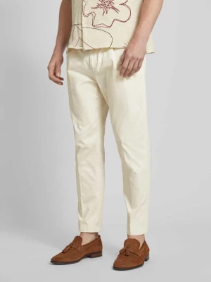 Zdjęcie produktu Spodnie o kroju slim fit z wpuszczanymi kieszeniami w stylu francuskim casual friday