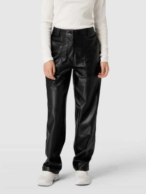 Zdjęcie produktu Spodnie z imitacji skóry model ‘FAUX LEATHER’ Calvin Klein Jeans
