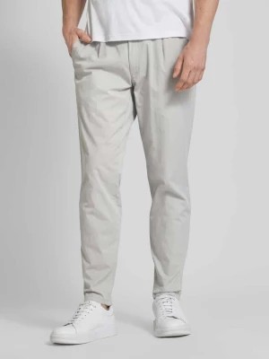 Zdjęcie produktu Spodnie z wpuszczanymi kieszeniami model ‘TINO’ BRAX