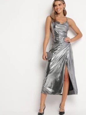 Zdjęcie produktu Srebrna Metaliczna Sukienka Maxi na Ramiączkach Divea