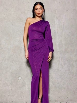 Zdjęcie produktu Sukienka brokatowa fioletowa na jedno ramię Amanda z rozcięciem na nodze PERFE