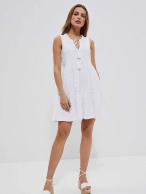 Zdjęcie produktu Sukienka damska z frędzlami biała Moodo