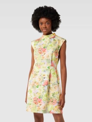 Zdjęcie produktu Sukienka etui o długości do kolan z kwiatowym wzorem Marc Cain