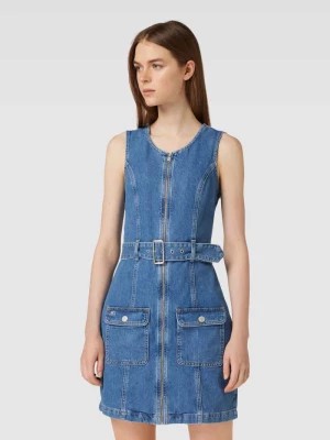 Zdjęcie produktu Sukienka jeansowa z zamkiem błyskawicznym na całej długości i paskiem Tommy Jeans