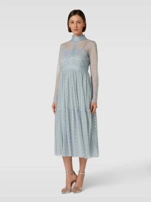 Zdjęcie produktu Sukienka koktajlowa o kroju bez rękawów Lace & Beads