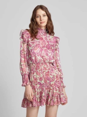 Zdjęcie produktu Sukienka koktajlowa ze wzorem paisley i marszczonymi detalami ADLYSH