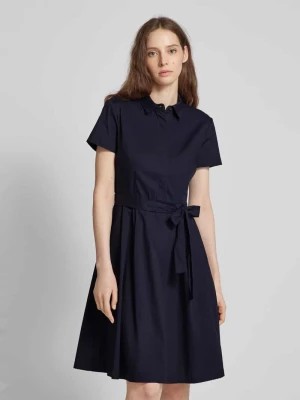 Zdjęcie produktu Sukienka koszulowa o długości do kolan w jednolitym kolorze Christian Berg Woman Selection