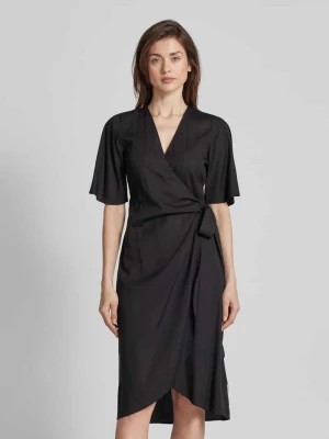 Zdjęcie produktu Sukienka midi z wiązanym paskiem model ‘NATAALE’ ARMEDANGELS