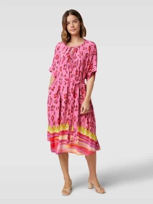 Zdjęcie produktu Sukienka midi z wiskozy ze wzorem na całej powierzchni yippie hippie