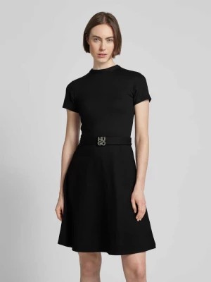 Zdjęcie produktu Sukienka mini z mieszanki wiskozy z paskiem model ‘Nerion’ HUGO