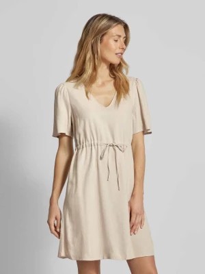 Zdjęcie produktu Sukienka mini z wiązanym paskiem model ‘MYMILO’ Vero Moda