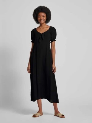 Zdjęcie produktu Sukienka o długości do kolan z dekoltem w serek Apricot