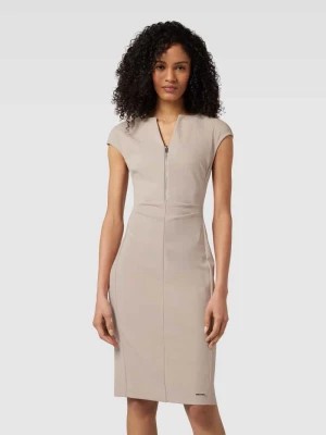 Zdjęcie produktu Sukienka o długości do kolan z dekoltem w serek model ‘SCUBA CREPE’ Calvin Klein Womenswear