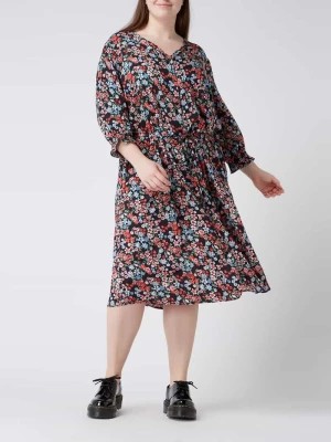 Zdjęcie produktu Sukienka PLUS SIZE z wiskozy model ‘Simoni’ ONLY CARMAKOMA