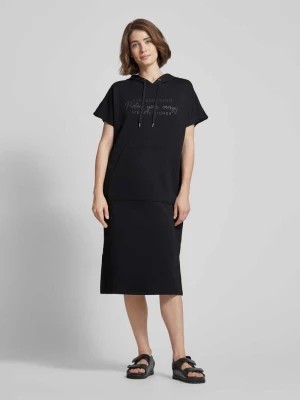 Zdjęcie produktu Sukienka z dzianiny dresowej z nadrukiem z napisem model ‘Banu’ Soyaconcept