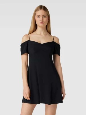 Zdjęcie produktu Sukienka z odkrytymi ramionami i wyhaftowanym logo Calvin Klein Jeans