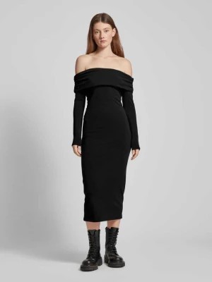 Zdjęcie produktu Sukienka z odkrytymi ramionami o długości do kolan w jednolitym kolorze Only