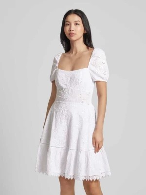 Zdjęcie produktu Suknia ślubna z ażurowym wzorem Guess