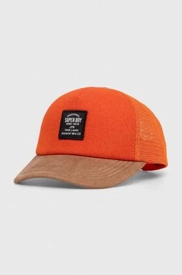 Zdjęcie produktu Superdry czapka z daszkiem kolor pomarańczowy z aplikacją
